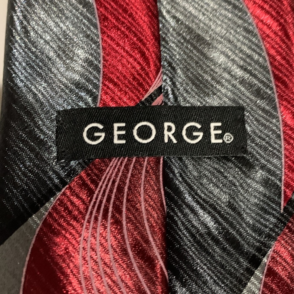 George tie - Picture 2 of 5
